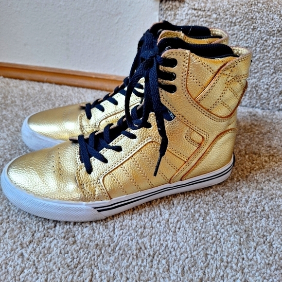 Supra Other - Supra Skytop Gold Metallic High Top Sneakers Kids Size 5 Womens Size 7